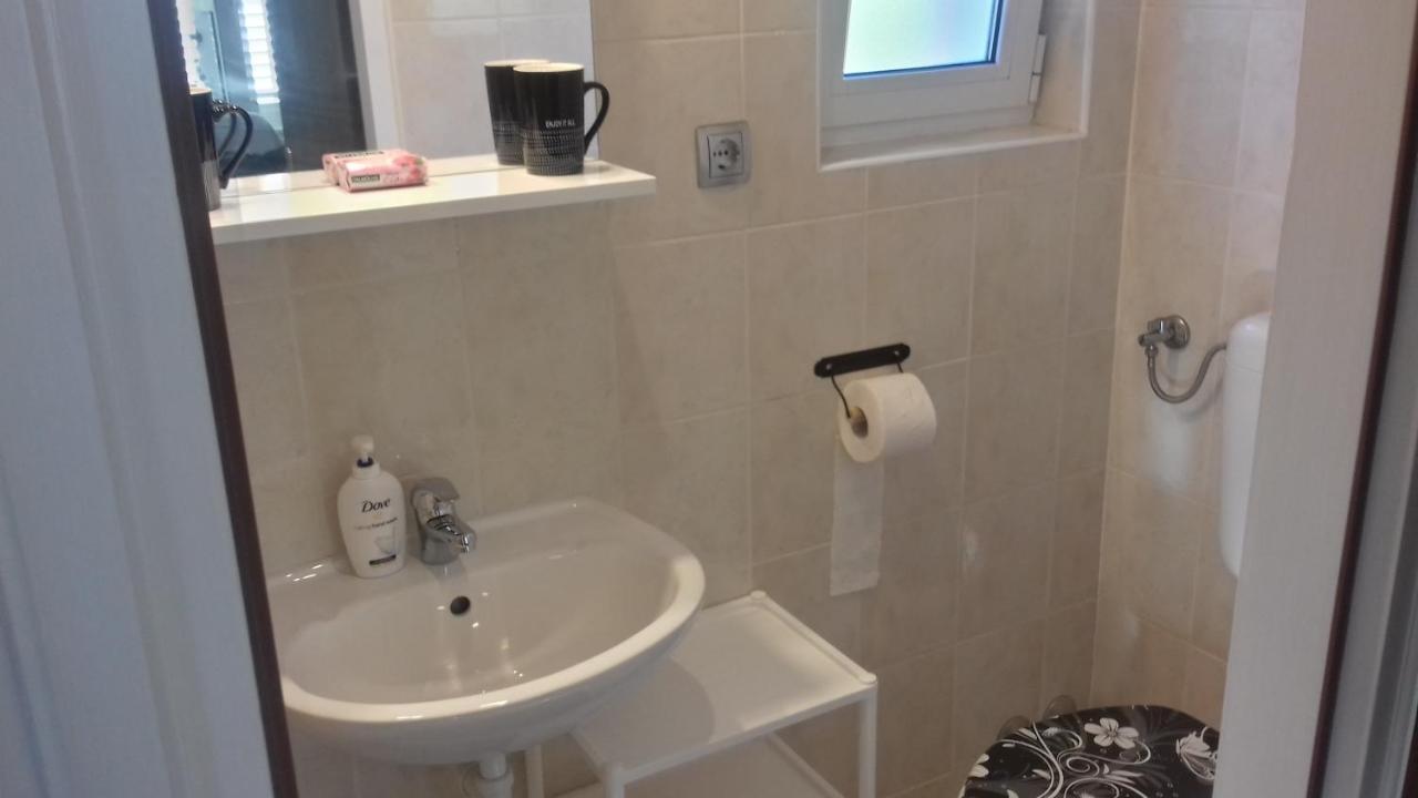 Apartman Cvita Rab Palit Exterior foto